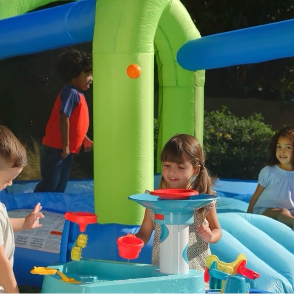 Water powered Splash and Play to keep cool!!! - Picture 6 of 7